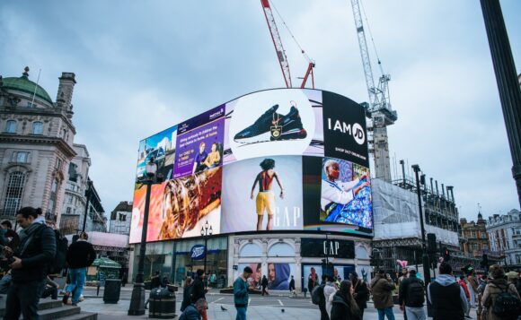 Augmented Reality Advertising: Enhancing Customer Experience